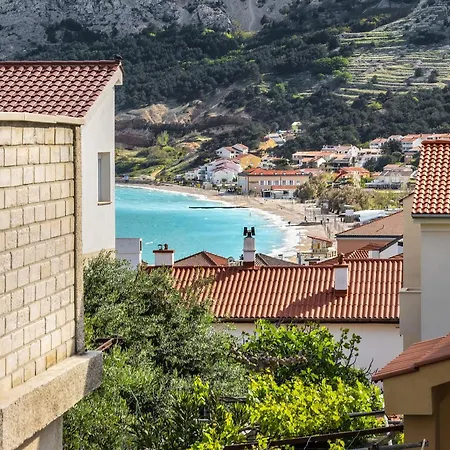 Apartment Sucur With Terrace Baska (Krk)