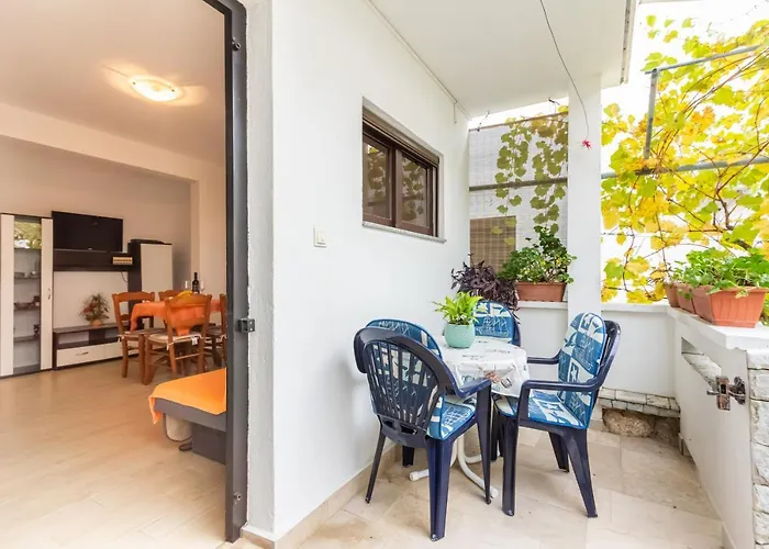 Sucur With Terrace Apartmán Baška
