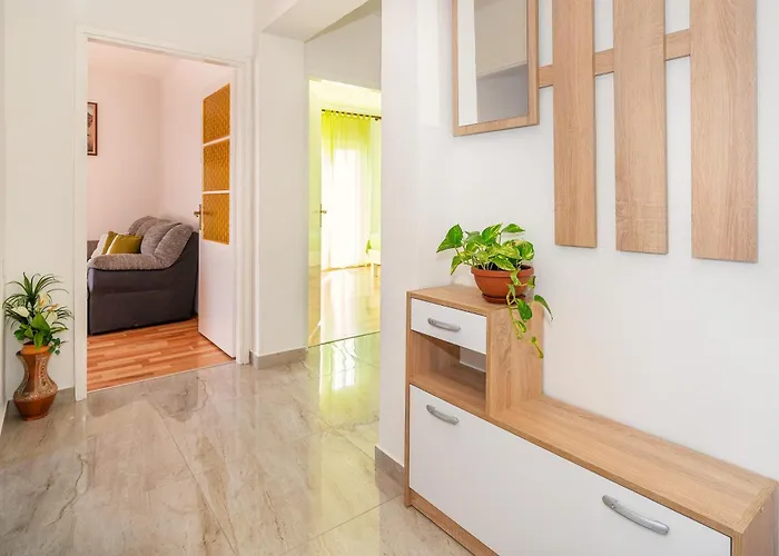 Sucur With Terrace Apartmán *