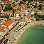 Apartament Sucur With Terrace