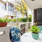 Apartament Sucur With Terrace