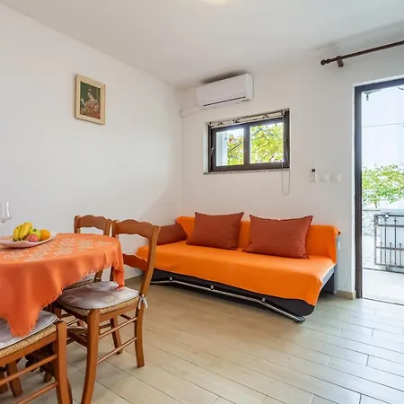 Sucur With Terrace Apartmán *